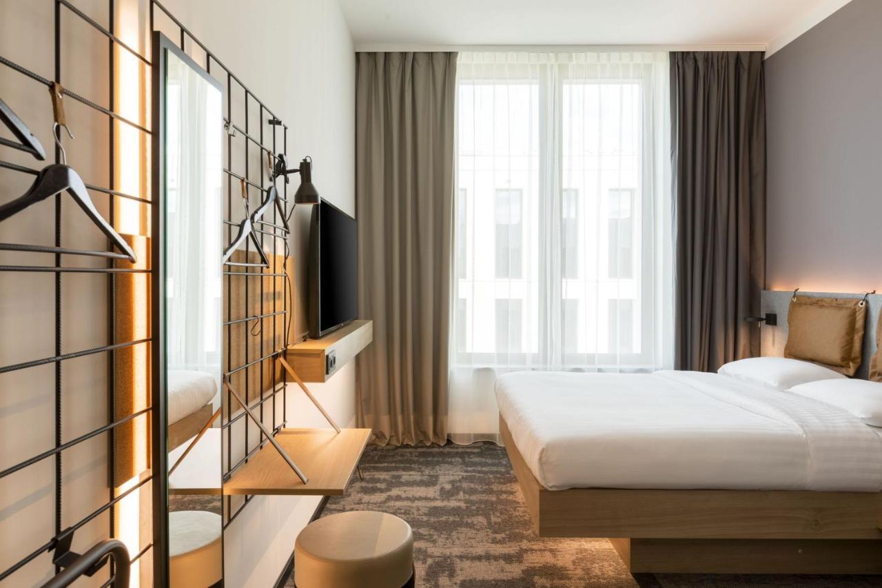 Moxy Outletcity Metzingen Metzingen  Exteriör bild