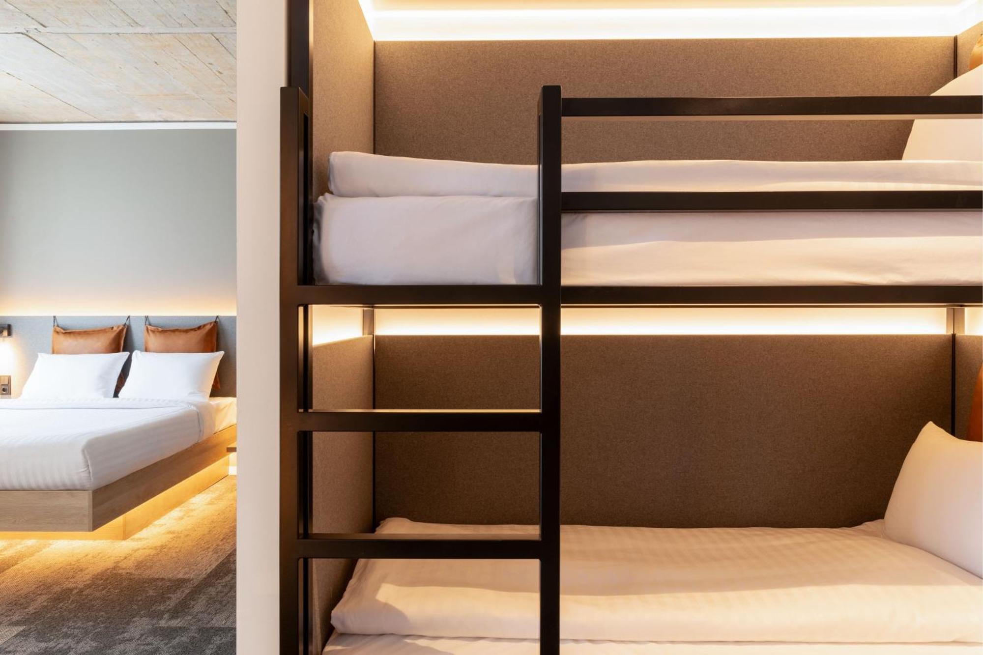 Moxy Outletcity Metzingen Metzingen  Exteriör bild