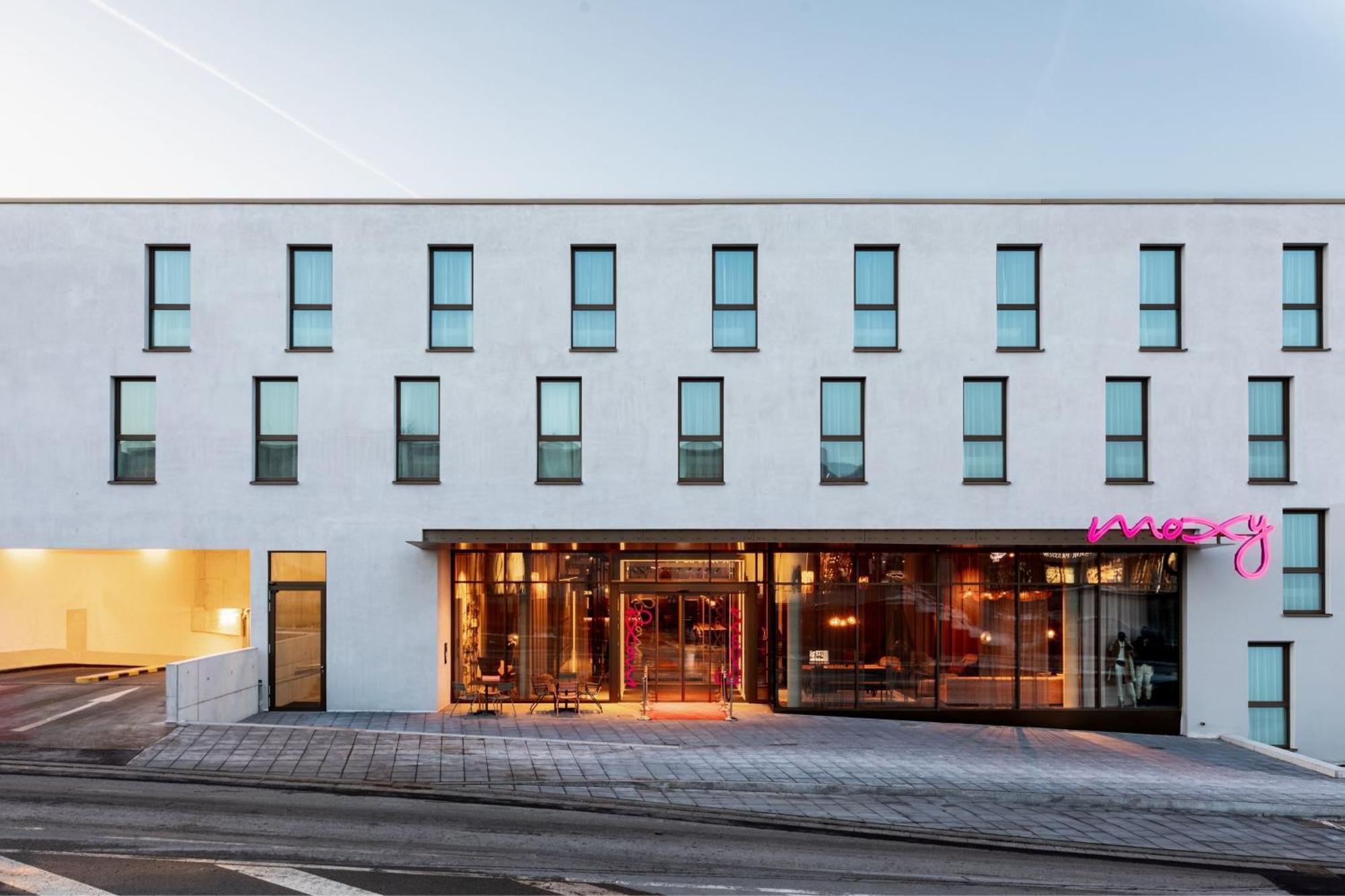 Moxy Outletcity Metzingen Metzingen  Exteriör bild