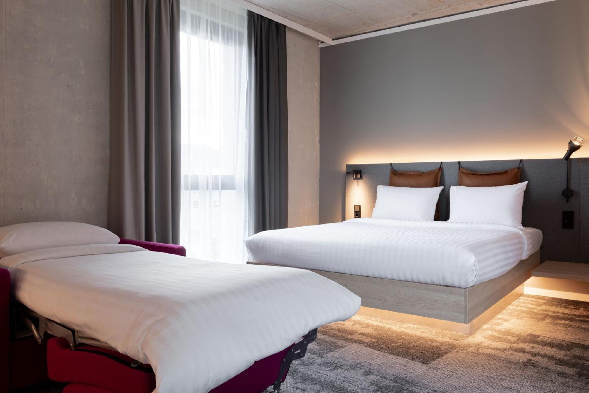 Moxy Outletcity Metzingen Metzingen  Exteriör bild