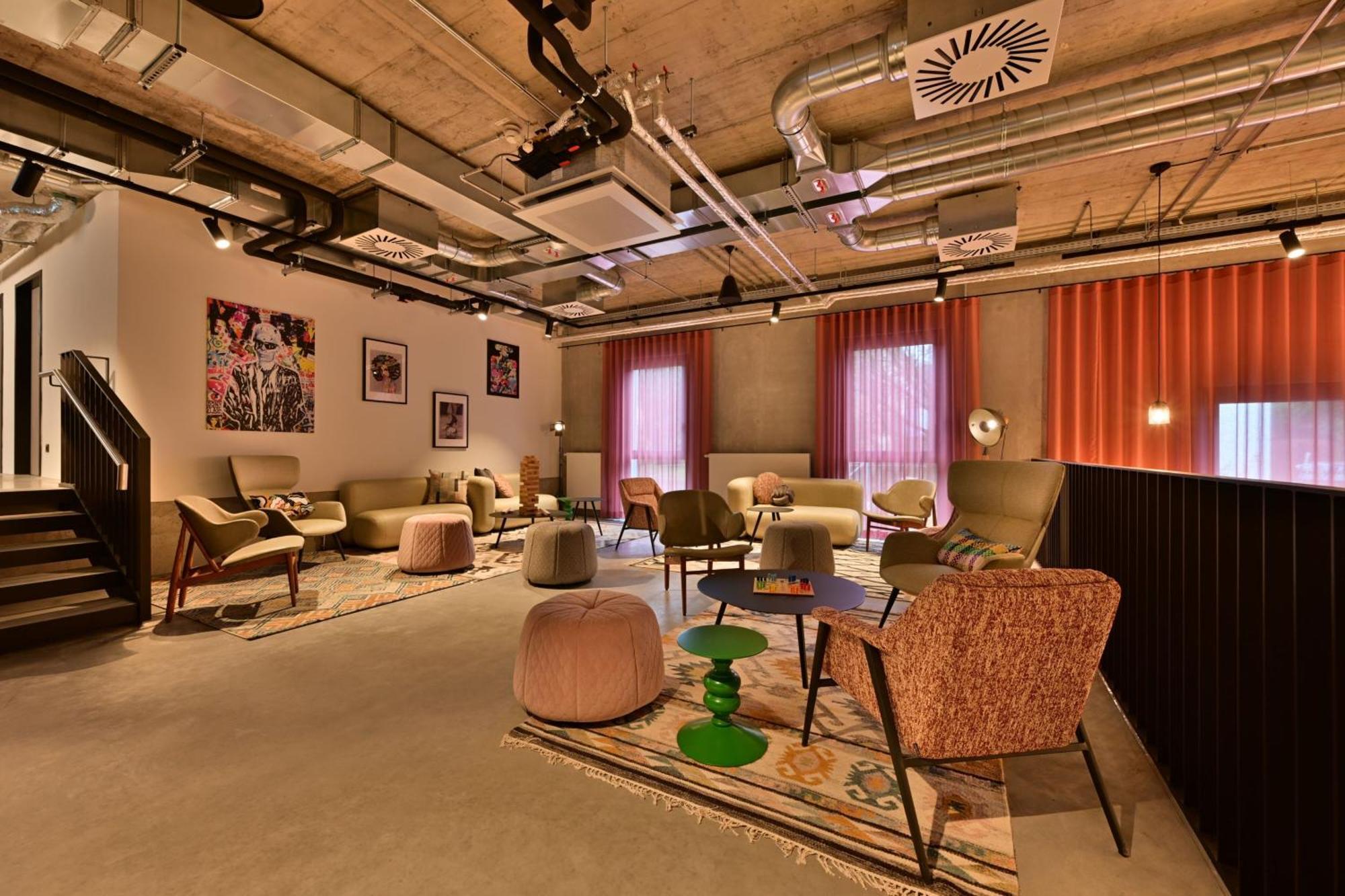 Moxy Outletcity Metzingen Metzingen  Exteriör bild